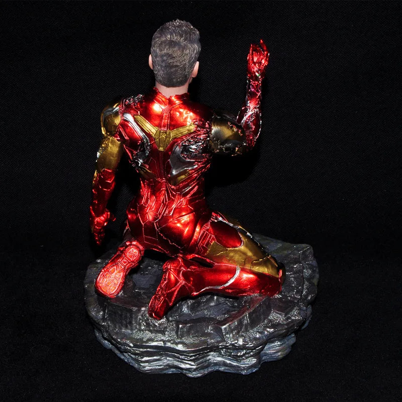 Figurine Iron Man - Statue Résine MK85 Endommagée Pose Agenouillée