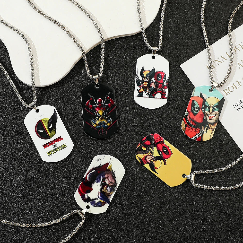 Collier Plaque Militaire Deadpool & Wolverine - Selfie Souriant Comic