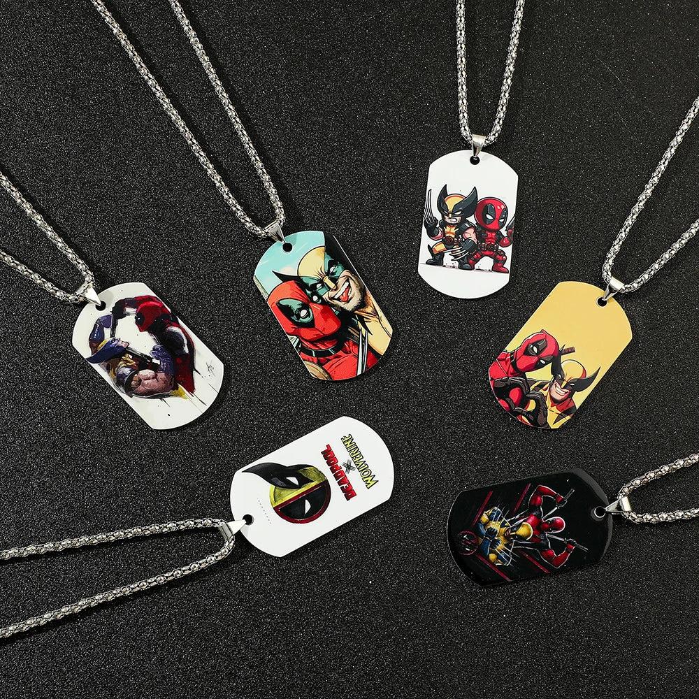 Collier Plaque Militaire Deadpool & Wolverine - Selfie Souriant Comic