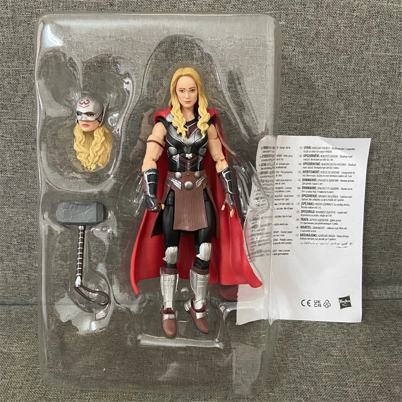 Figurine Avengers Thor - Casque Ailé Hache Stormbreaker